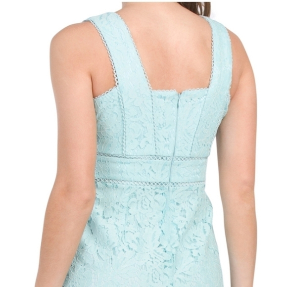 𝅺Taylor Sleeveless V Neck Lace Dress - Picture 4 of 5